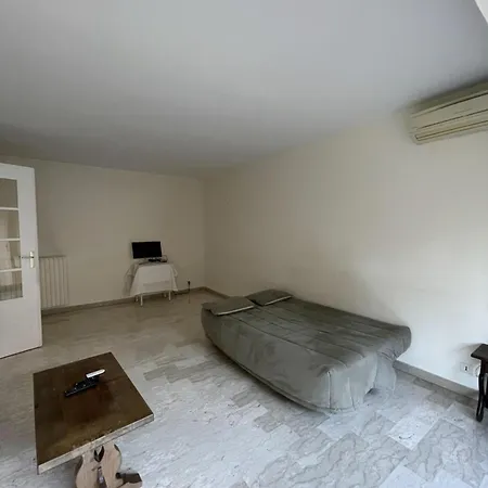 Apartment 2 Pieces A 5min De Cannes *